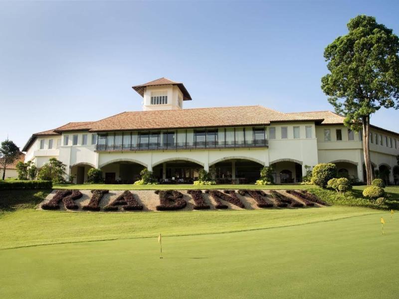 Ria Bintan Golf Lodge Лагой Экстерьер фото